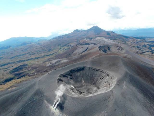 Cráter del Volcán Puracé
